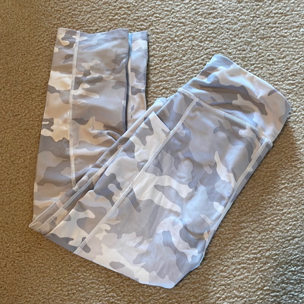 camo leggings